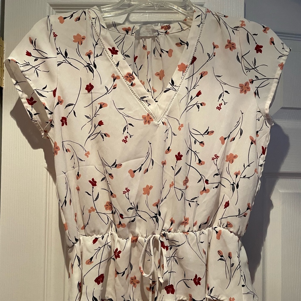 Sienna Sky Floral Blouse Size Small